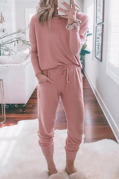 Facerya Comfy T-Shirt And Pants Set