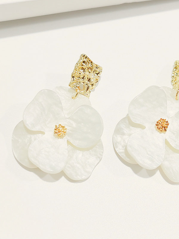Golden Floral Dangle Earrings