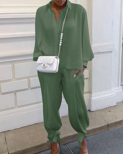 Facerya T-Shirt And Pants Set