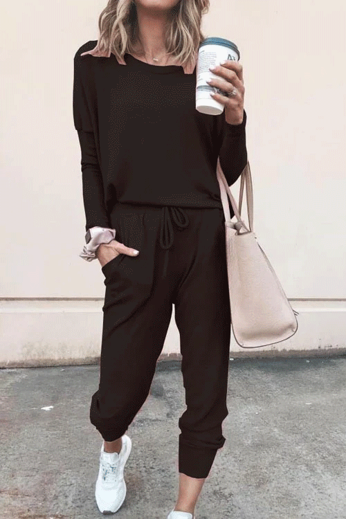 Facerya Comfy T-Shirt And Pants Set